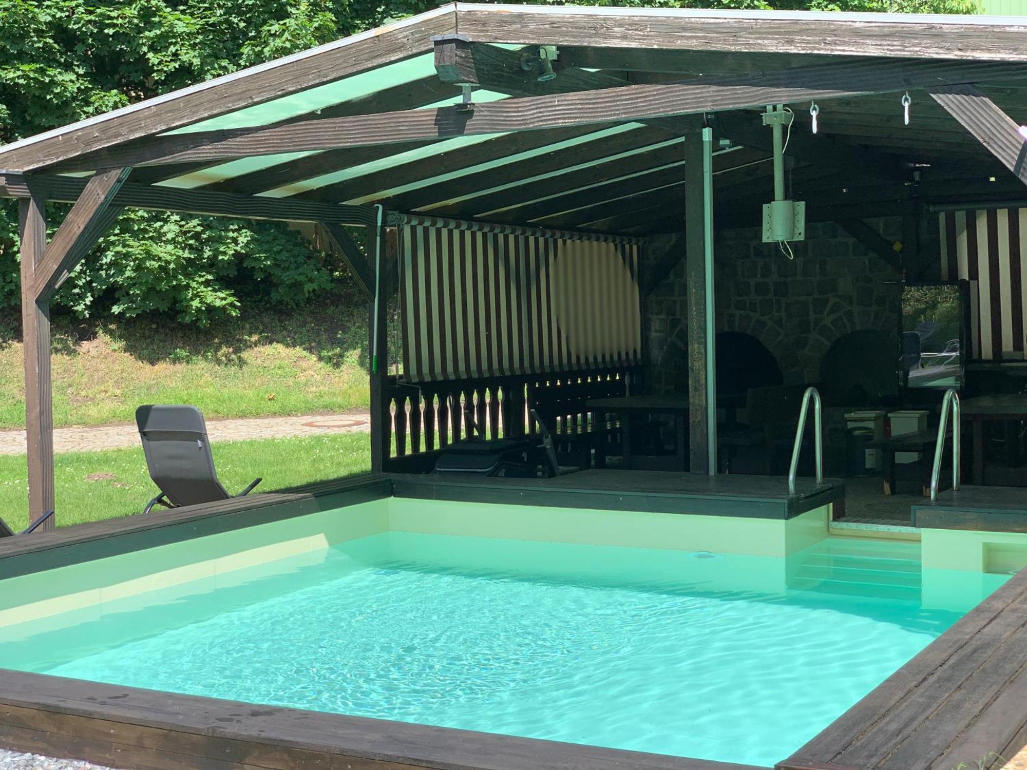 Villa Mit Pool Und Grillplatz In เรเกนส์บวร์ก ภายนอก รูปภาพ